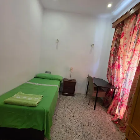 Preciosa Grande Comoda Wifi Centro Homestay Malaga